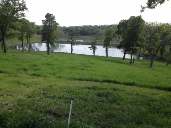 Twin-Ponds-Lake-Texoma-Real-Estate-1-2