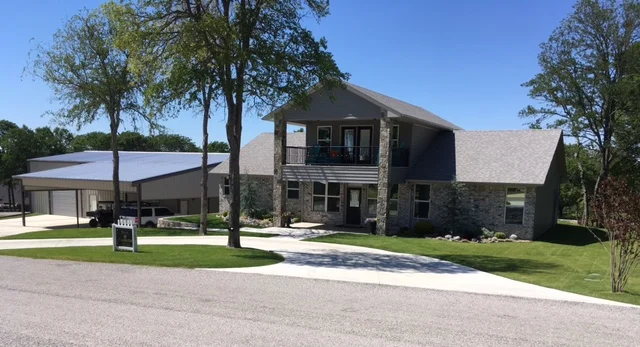 Twin Ponds Villas homes